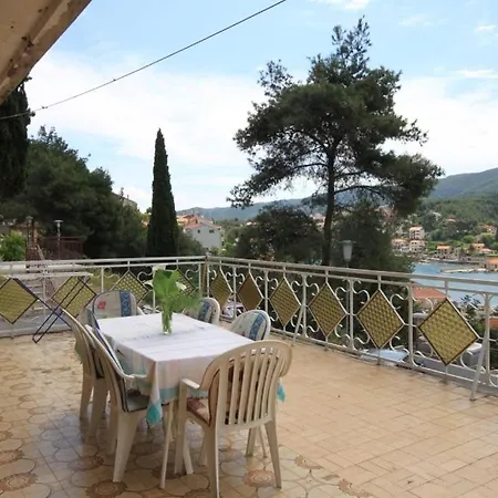 With A Parking Space Jelsa, Hvar - 4595 Apartment Jelsa (Hvar)