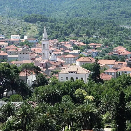 With A Parking Space Jelsa, Hvar - 4595 Apartment *