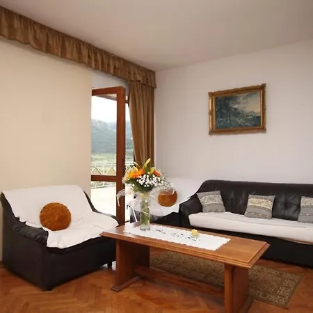 With A Parking Space Jelsa, Hvar - 4595 Apartment Jelsa (Hvar)