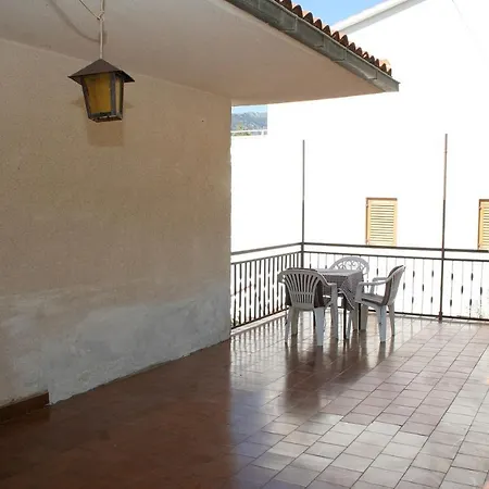 Apartment With A Parking Space Jelsa, Hvar - 4595 Jelsa (Hvar)